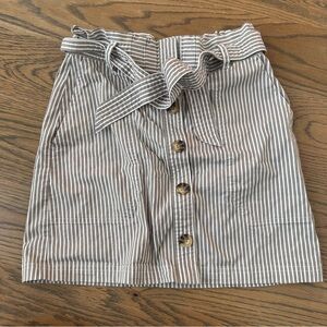 A&F skirt